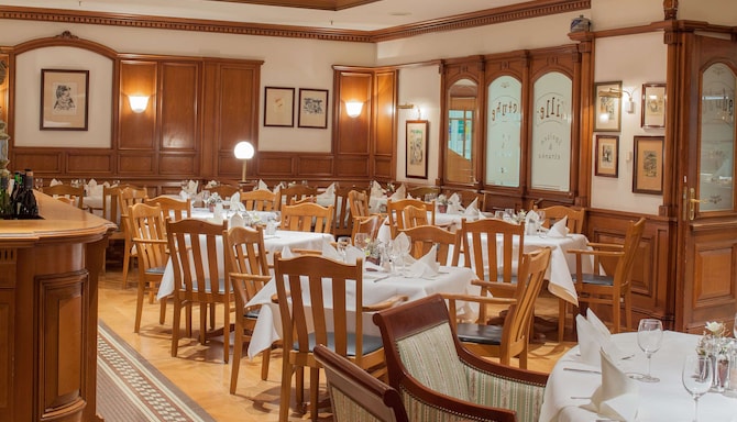 Park Inn by Radisson Berlin Alexanderplatz - Restaurant Zille-Stube