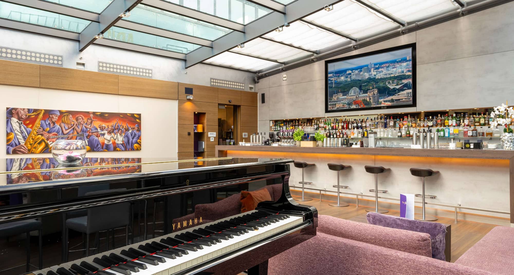 Park Inn by Radisson Berlin Alexanderplatz - Spagos Restaurant, Bar and Lounge