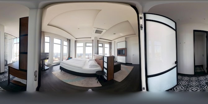 Park Inn by Radisson Berlin Alexanderplatz - 套房