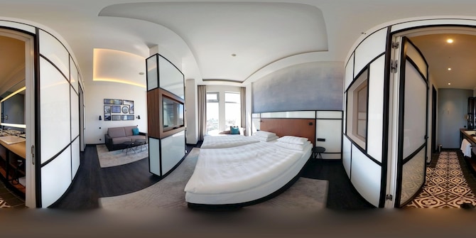 Park Inn by Radisson Berlin Alexanderplatz - 套房