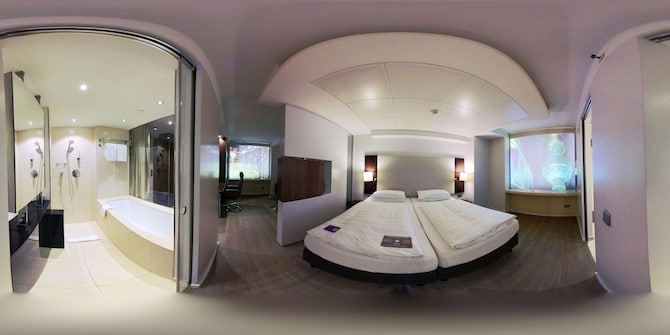 Park Inn by Radisson Berlin Alexanderplatz - 套房