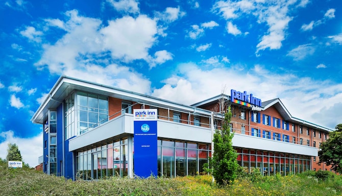 Park Inn By Radisson Birmingham Walsall - Hotel Exterior
