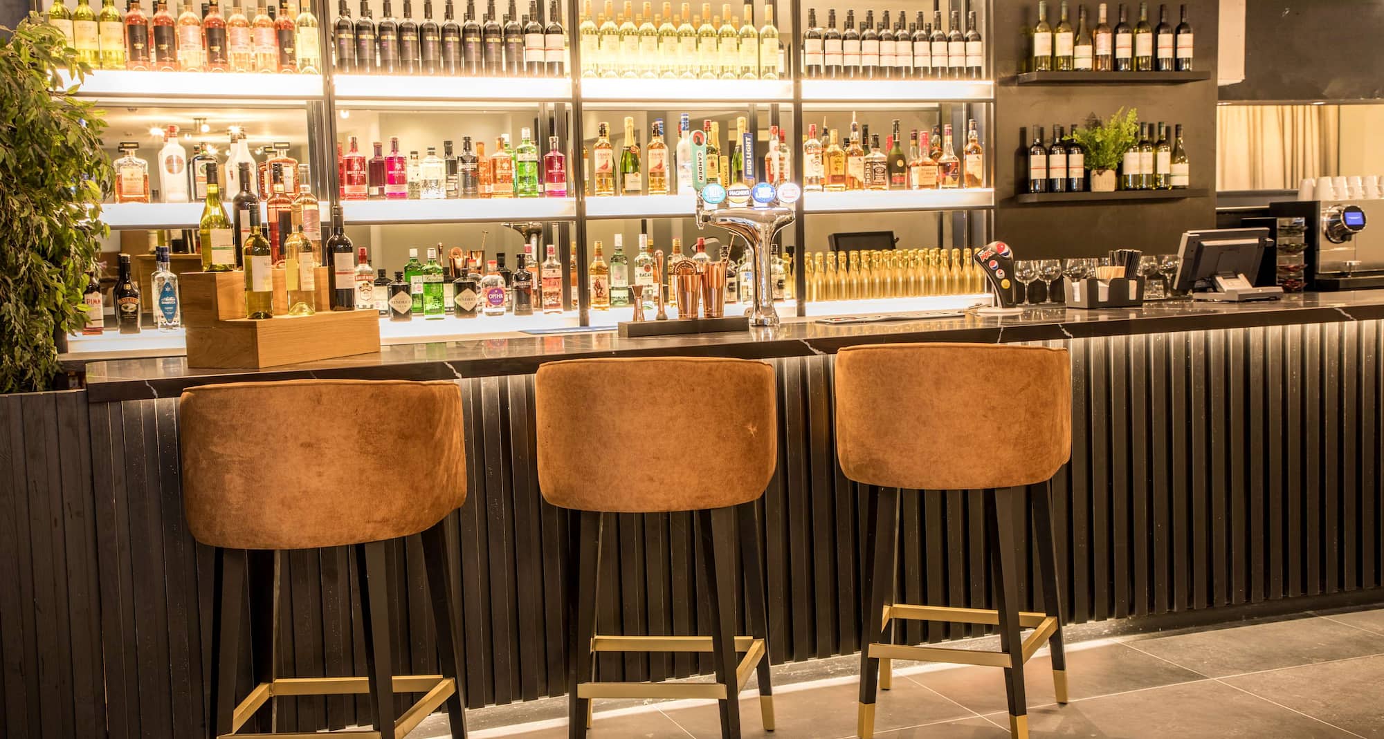 Park Inn by Radisson Bournemouth - Bar