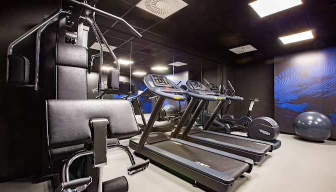 Park Inn by Radisson Brussels Airport - Fitness Center