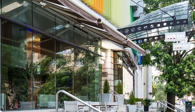 Park Inn by Radisson Bucharest Hotel & Residence - Exterior
