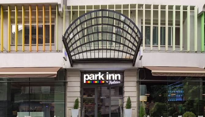 Park Inn by Radisson Bucharest Hotel and Residence - Exterior