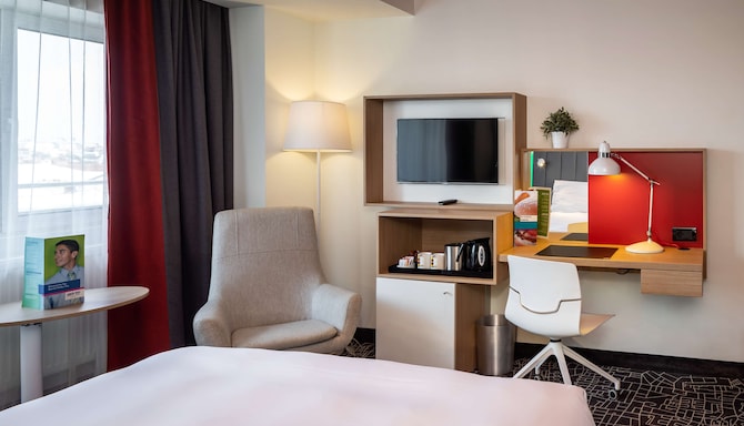 Park Inn by Radisson Bucharest Hotel & Residence - Guest room