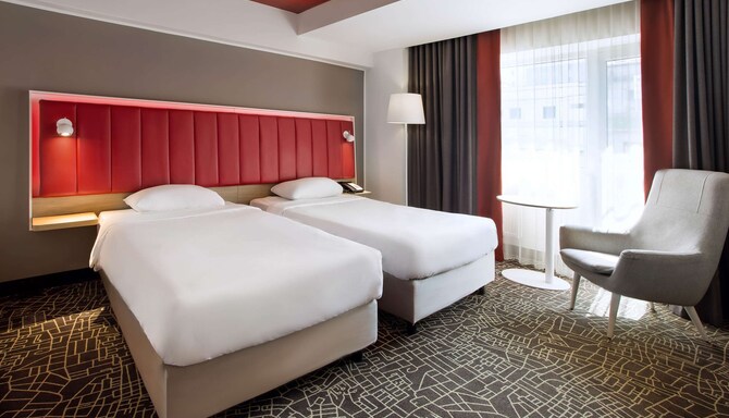 Park Inn by Radisson Bucharest Hotel and Residence - Standard Room twin beds