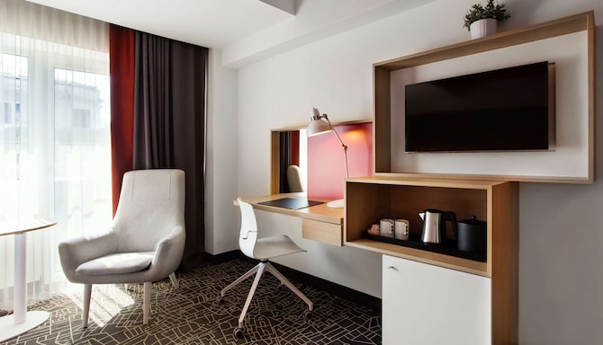 Park Inn by Radisson Bucharest Hotel & Residence - Standard Room twin beds