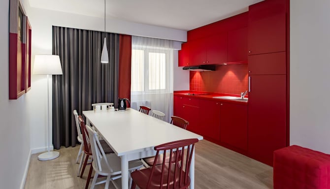 Park Inn by Radisson Bucharest Hotel & Residence - Two bedroom apartment kitchenette & dining area