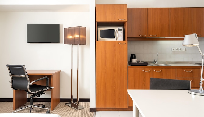 Park Inn by Radisson Bucharest Hotel & Residence - cozy rooms