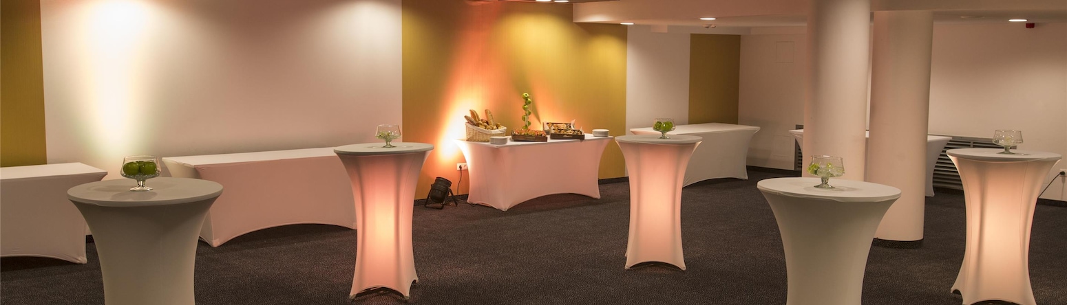 Park Inn by Radisson Budapest - Event lobby