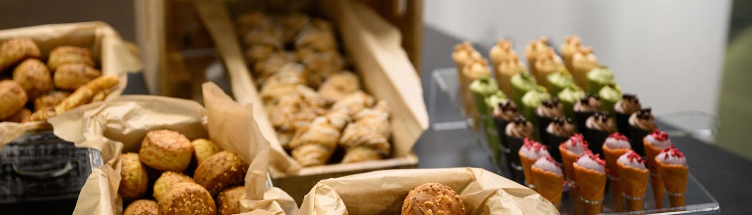 Park Inn by Radisson Budapest - Meeting room caffee break buffet