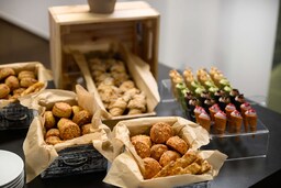 Park Inn by Radisson Budapest - Meeting room caffee break buffet