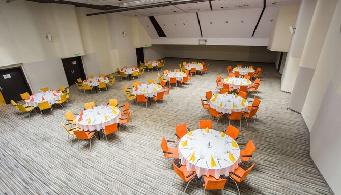 Park Inn by Radisson Budapest - Conference Hall Banquet Setup