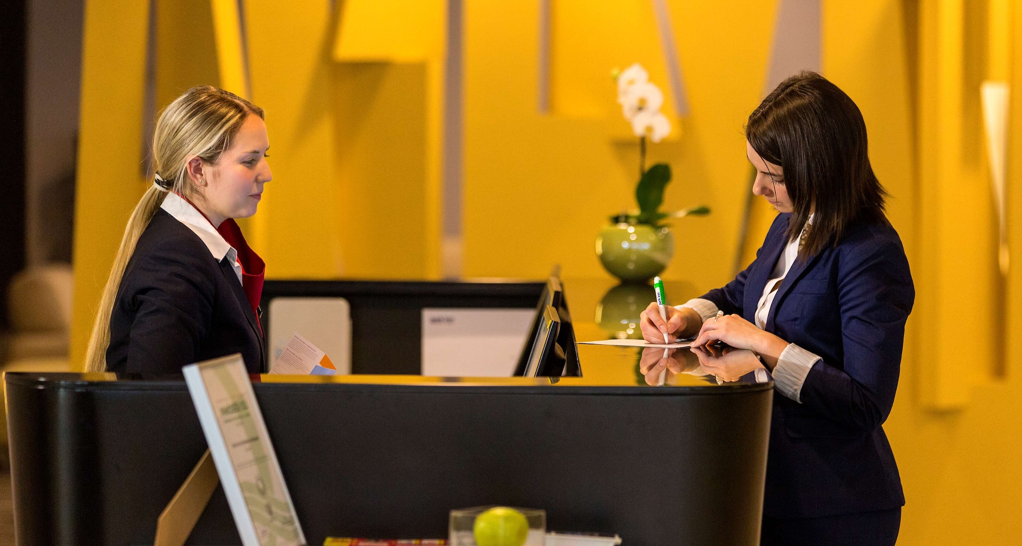 Park Inn by Radisson Budapest - Reception