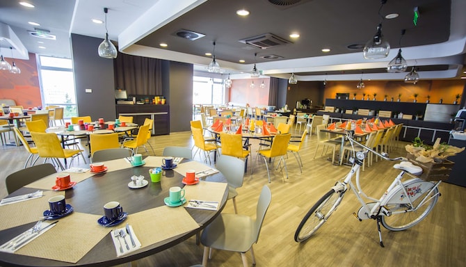 Park Inn by Radisson Budapest - Restaurant