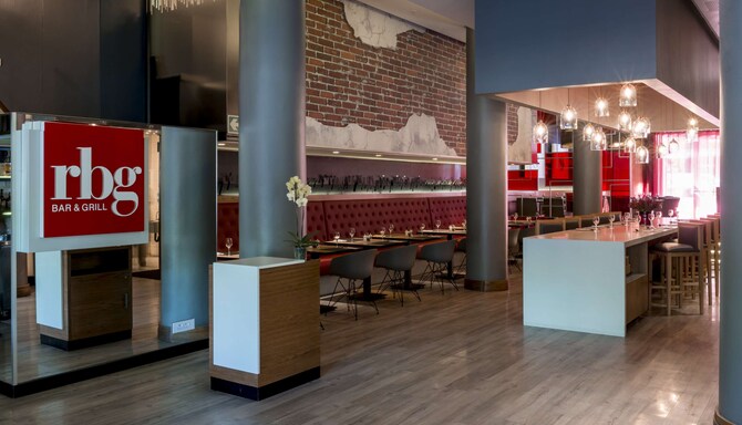 Park Inn by Radisson Cape Town Foreshore - RBG Bar and Grill