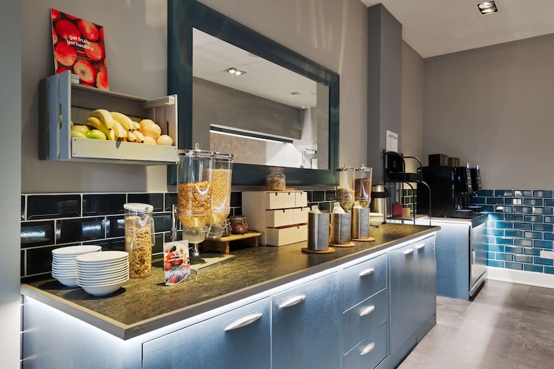 Try Our Park Inn Buffet in Cardiff - Book Now | Radisson Hotels