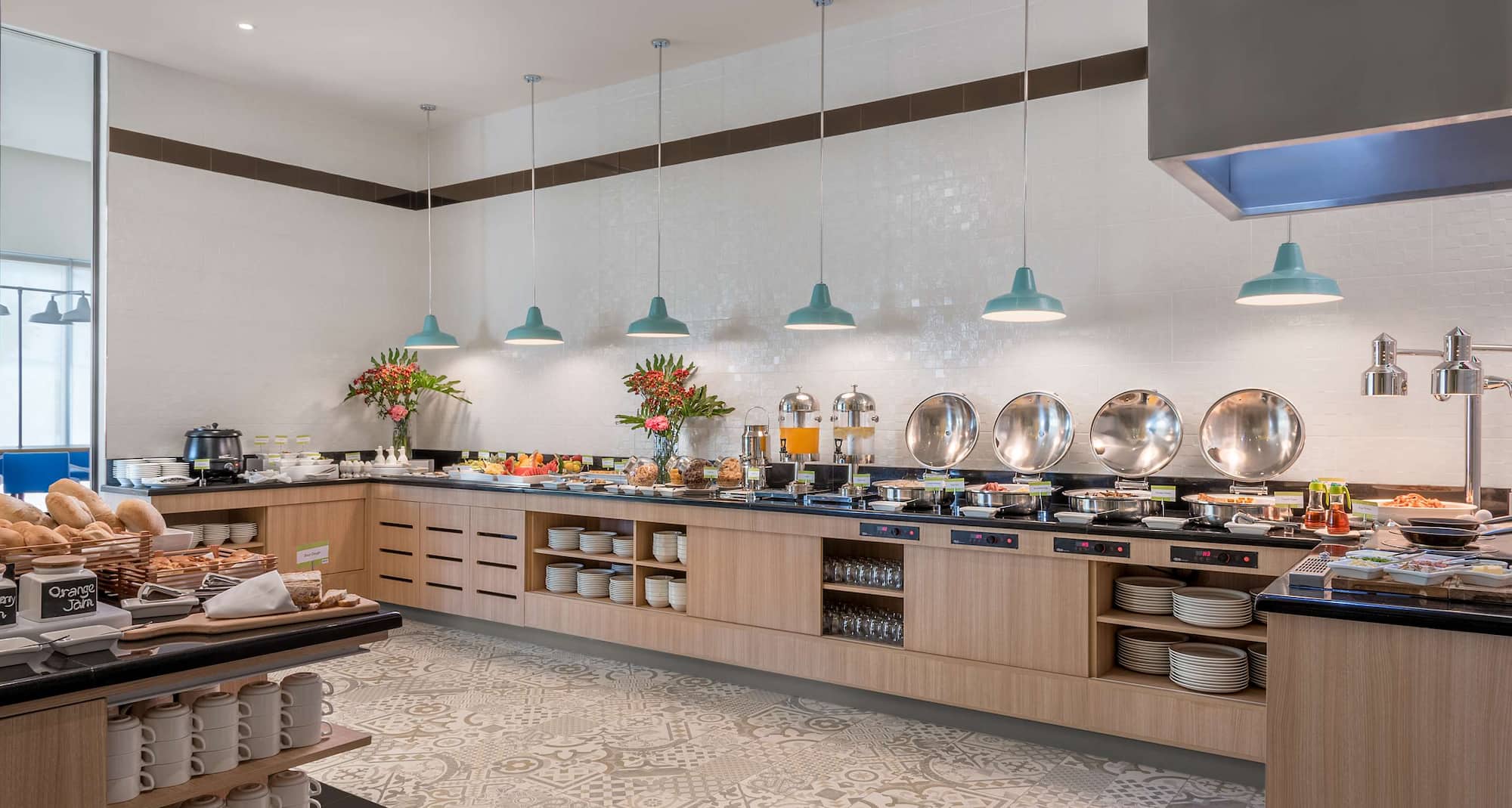 Park Inn by Radisson Clark - HUES Breakfast Buffet