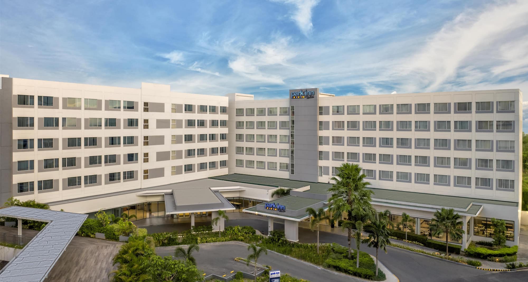 Park Inn by Radisson Clark - Facade
