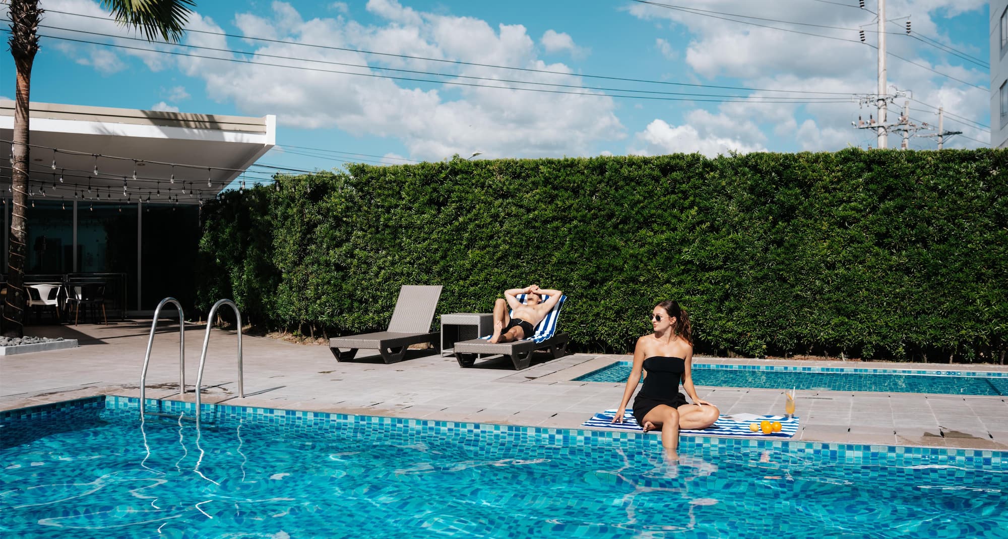 Park Inn by Radisson Clark - Pool