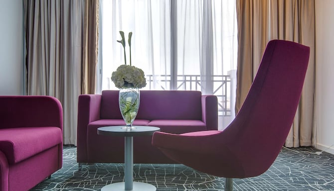 Park Inn by Radisson Dammam - غرفة الضيوف