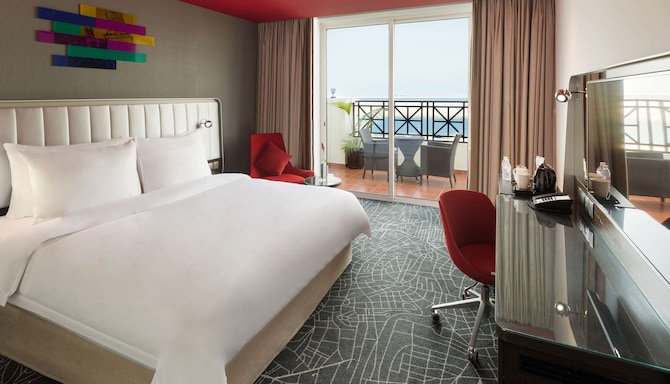 Park Inn by Radisson Dammam - Standard Room - Sea View and Balcony