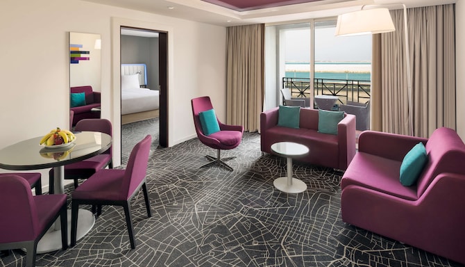 Park Inn by Radisson Dammam - جناح