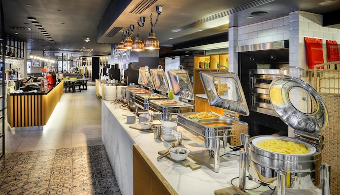Park Inn by Radisson Danube Bratislava - Breakfast