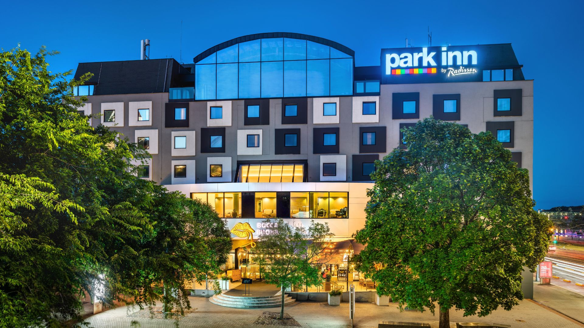 Park Inn by Radisson Danube Bratislava - Aussenansicht