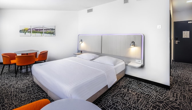 Park Inn by Radisson Danube Bratislava - Junior Suite