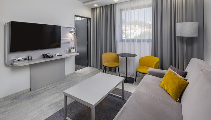 Park Inn by Radisson Danube Bratislava - One Bedroom Apartment