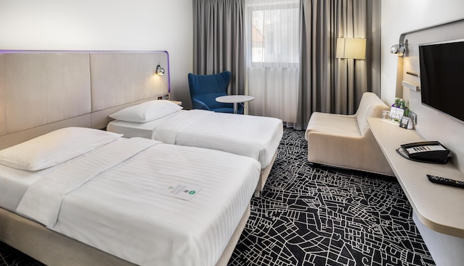Park Inn by Radisson Danube Bratislava - Family Room