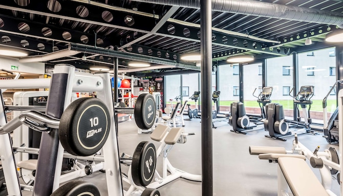 Park Inn by Radisson Danube Bratislava - Fitnesscenter