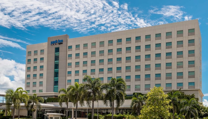 Park Inn by Radisson Davao - Hotel Exterior