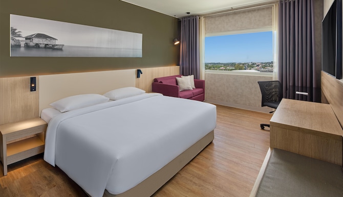 Park Inn by Radisson Davao - Superior Room King with View