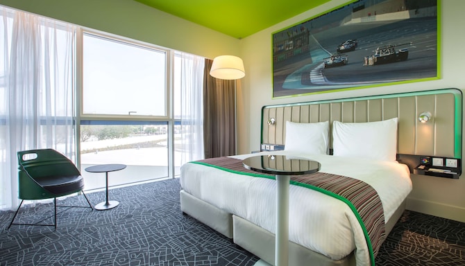 Park Inn by Radisson Dubai Motor City - Standard Room