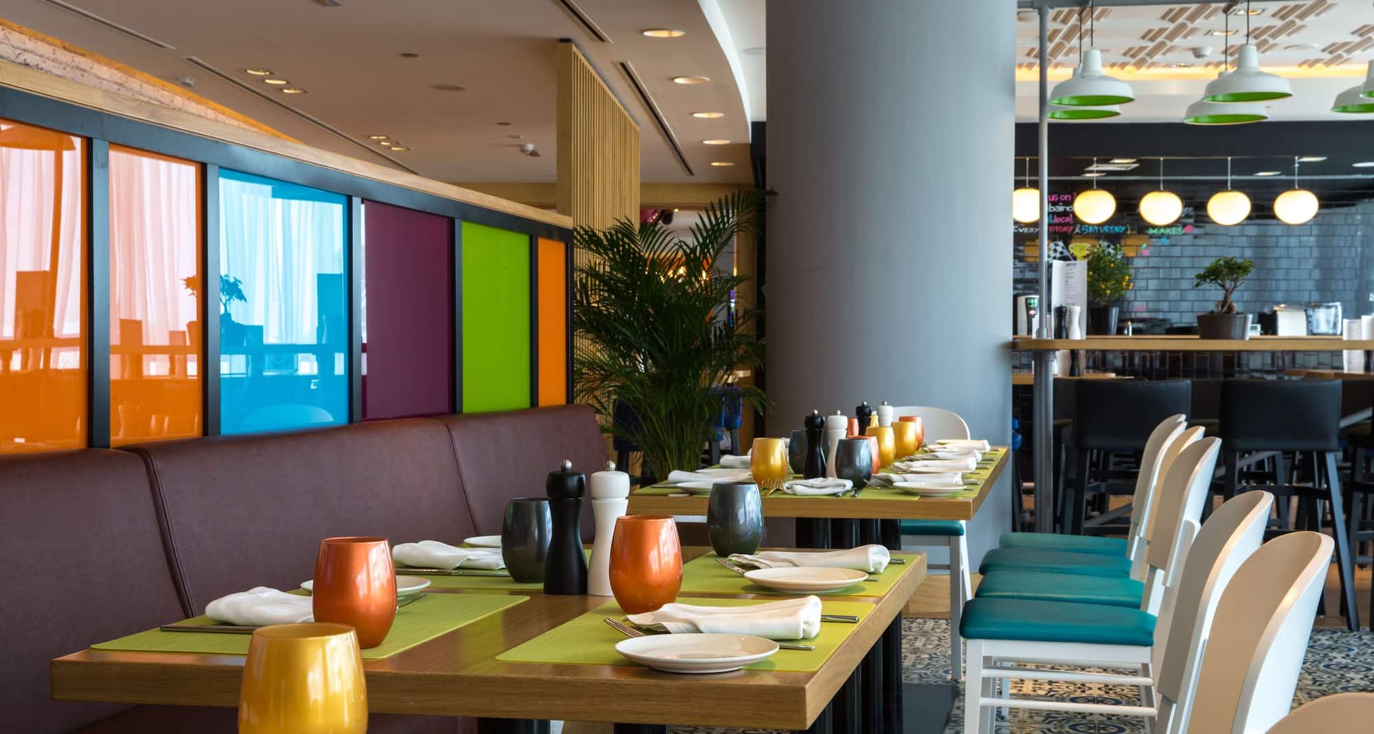 Park Inn by Radisson Dubai Motor City - Restaurant