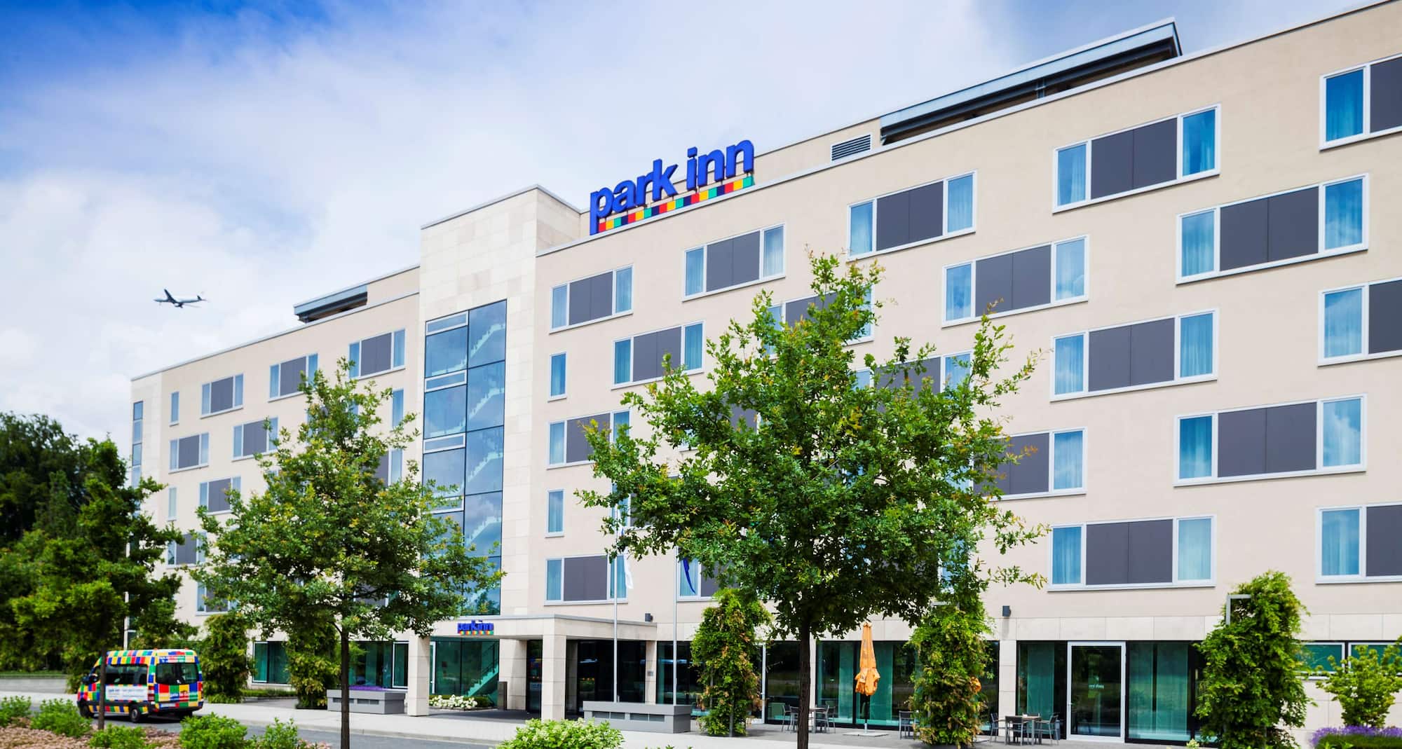 Park Inn By Radisson Frankfurt Airport - Hotel Exterior