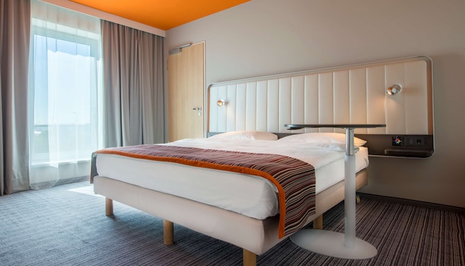 Park Inn By Radisson Frankfurt Airport Hotel Moby Park www.radissonhotels.com