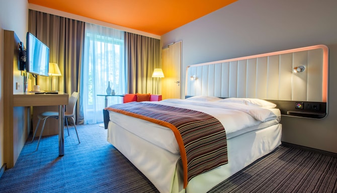 Park Inn Radisson Frankfurt Airport Shuttle www.radissonhotels.com
