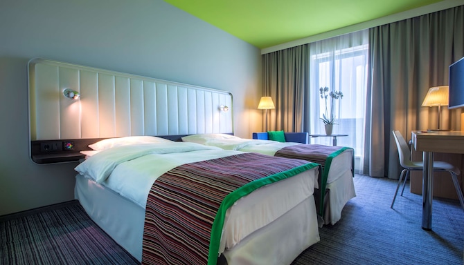 Park Inn Frankfurt Airport Single Room www.radissonhotels.com