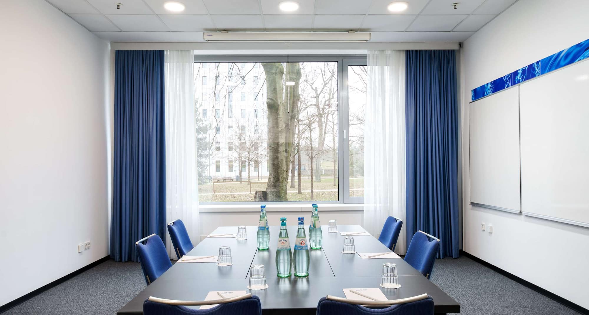 Park Inn by Radisson Frankfurt Airport - Meeting Room Hugo Junkers - Block