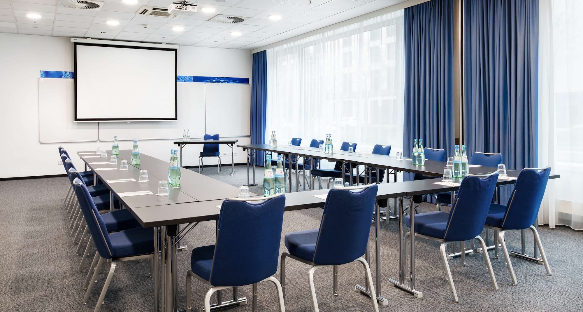 Park Inn by Radisson Frankfurt Airport - Besprechungszimmer