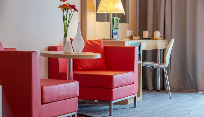 Park Inn by Radisson Frankfurt Airport - Suite