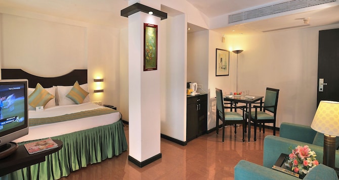 Park Inn by Radisson Goa Candolim - Deluxe Room with pool view