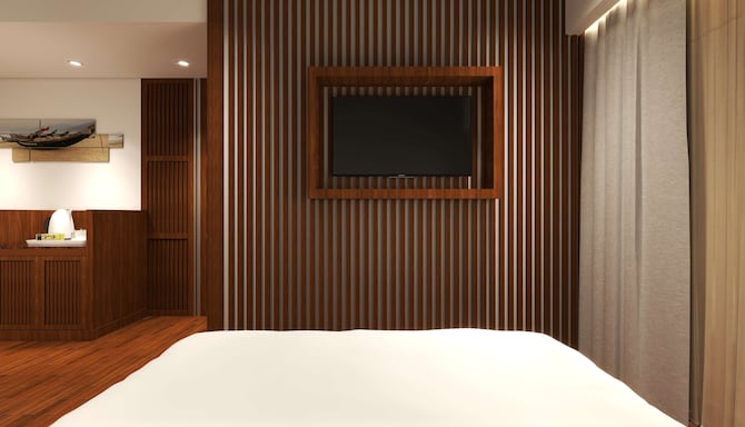 Park Inn by Radisson Goa Candolim - Standard Queen Room with balcony