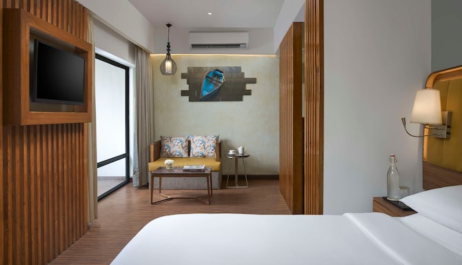Park Inn by Radisson Goa Candolim - Premium King Room