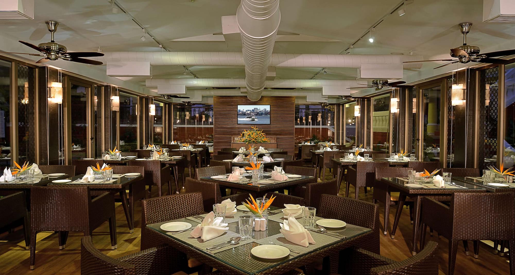 Park Inn by Radisson Goa Candolim - Restaurant - Sal